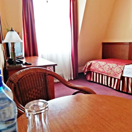 Hotel Nowy Dwor W Zaczerniu Rzeszów Extérieur photo