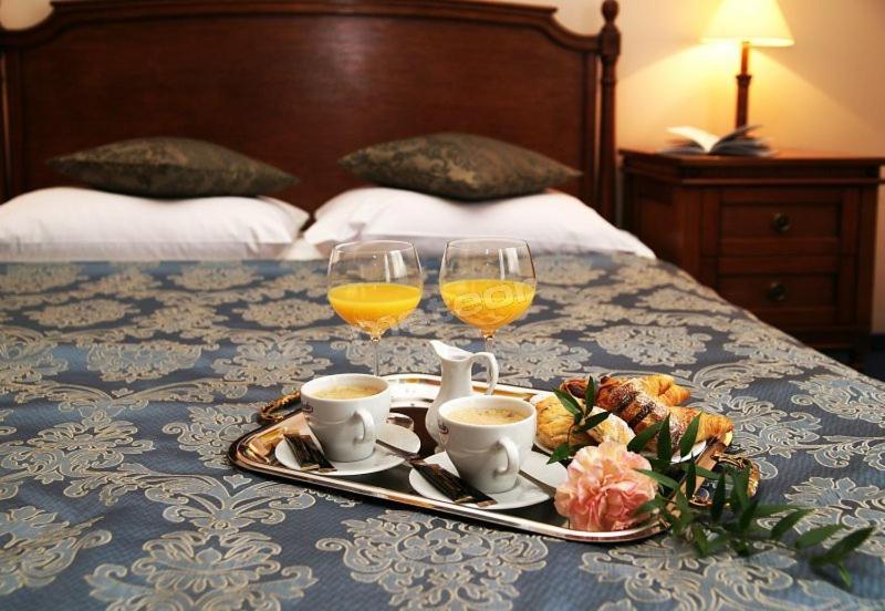 Hotel Nowy Dwor W Zaczerniu Rzeszów Extérieur photo