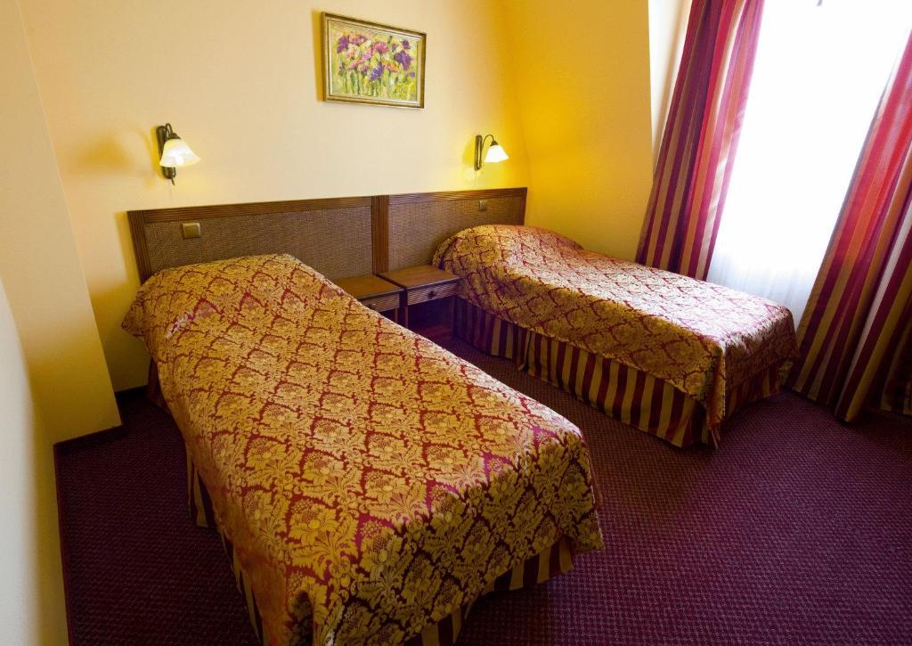 Hotel Nowy Dwor W Zaczerniu Rzeszów Chambre photo
