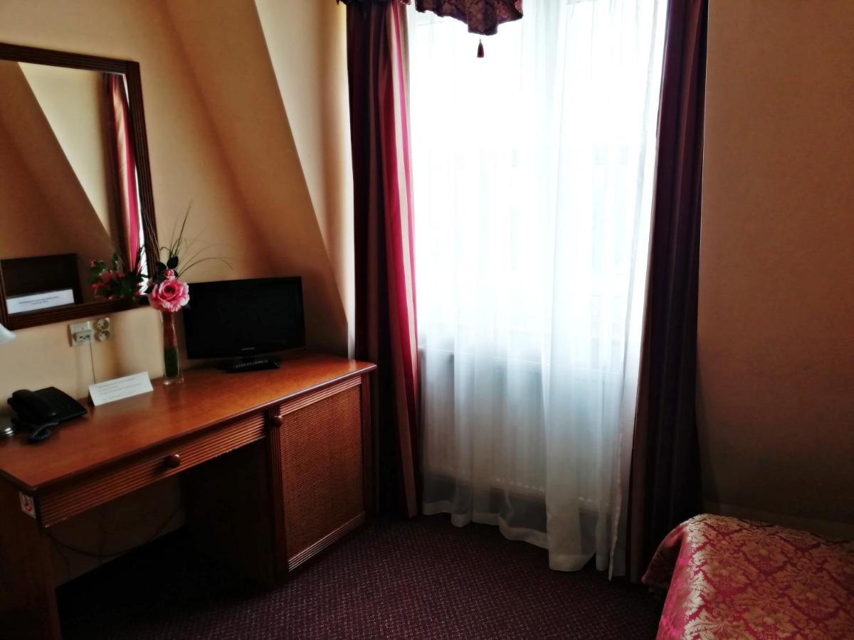 Hotel Nowy Dwor W Zaczerniu Rzeszów Extérieur photo